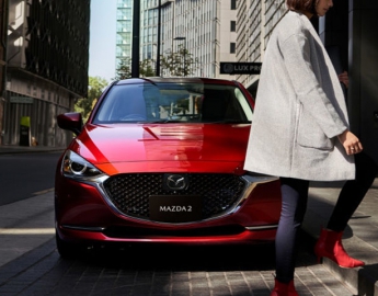 Đánh giá chi tiết ngoại nội thất Mazda 2 2020